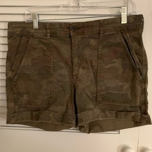 Anthropologie camo shorts